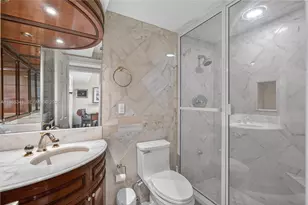 5001 Collins Ave, Miami Beach, FL 33140 - Photo 35