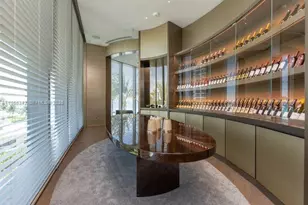 18975 Collins Ave, Sunny Isles Beach, FL 33160 - Photo 37