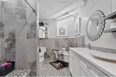 317 S Riverside Dr, Pompano Beach, FL 33062 - Photo 7