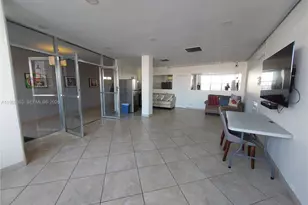 400 Golden Isles Dr, Hallandale Beach, FL 33009 - Photo 27