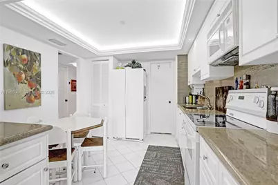 501 N Riverside Dr #802, Pompano Beach, FL 33062 - Photo 23