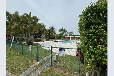 5500 SW 77th Ct #305, Miami, FL 33155 - Photo 21