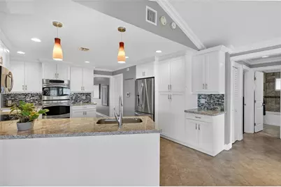 1910 NW 41st Street, Oakland Park, FL 33309 - Photo 15