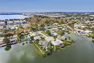 1910 NW 41st St, Oakland Park, FL 33309 - Photo 5