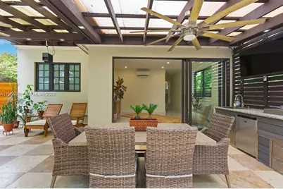 1737 SW 10th St, Miami, FL 33135 - Photo 29