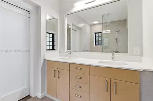 1737 SW 10th St, Miami, FL 33135 - Photo 23