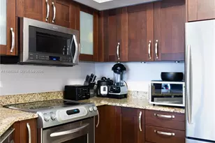 20000 E Country Club Dr, Aventura, FL 33180 - Photo 9