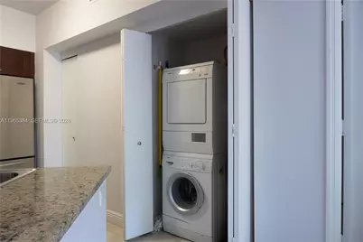 20000 E Country Club Dr #307, Aventura, FL 33180 - Photo 11