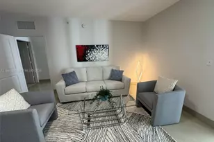 170 SE 14th St, Miami, FL 33131 - Photo 3