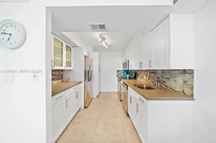 2101 S Ocean Dr, Hollywood, FL 33019 - Photo 11