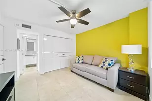 2101 S Ocean Dr, Hollywood, FL 33019 - Photo 33
