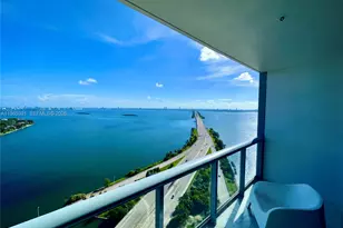 601 NE 36th St, Miami, FL 33137 - Photo 33