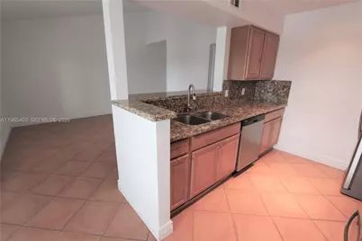 2321 NW 33rd St #213, Oakland Park, FL 33309 - Photo 5