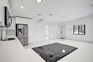 13550 NW 5th Ave, North Miami, FL 33168 - Photo 9