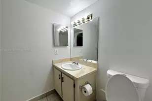 296 Racquet Club Rd, Weston, FL 33326 - Photo 11