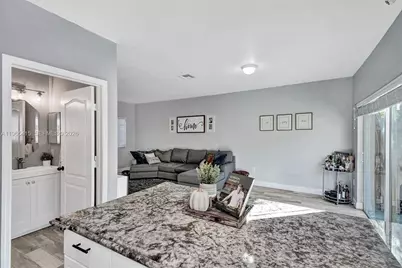 8518 SW 214th Ln, Cutler Bay, FL 33189 - Photo 11