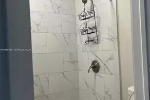 18441 NE 21st Ave, North Miami Beach, FL 33179 - Photo 15