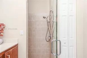 19301 Seneca Ave, Weston, FL 33332 - Photo 29