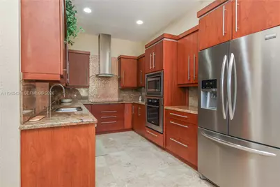 19301 Seneca Ave, Weston, FL 33332 - Photo 13