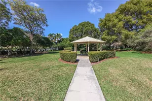 19301 Seneca Ave, Weston, FL 33332 - Photo 37