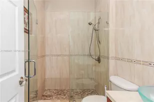 19301 Seneca Ave, Weston, FL 33332 - Photo 15