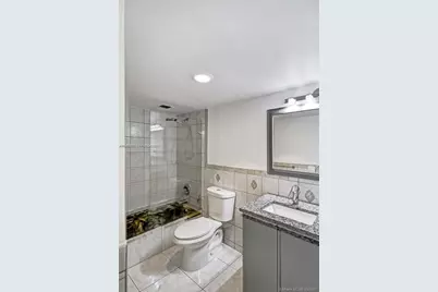 2801 NE 183rd St #2208W, Aventura, FL 33160 - Photo 9