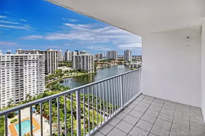 2801 NE 183rd St #2208W, Aventura, FL 33160 - Photo 1