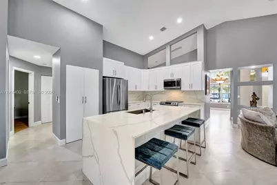 1553 SW 191st Ave, Pembroke Pines, FL 33029 - Photo 9