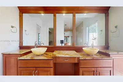 9620 E Calusa Club Dr, Miami, FL 33186 - Photo 15