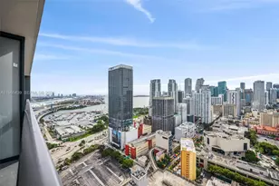 159 NE 6th St, Miami, FL 33132 - Photo 17