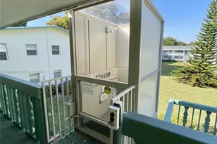 118 E Upminster E, Deerfield Beach, FL 33442 - Photo 27