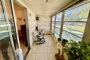 118 E Upminster E, Deerfield Beach, FL 33442 - Photo 3