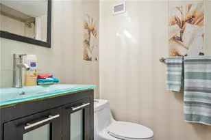 5601 Collins Ave, Miami Beach, FL 33140 - Photo 11