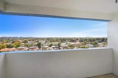 5050 NW 7th St #806, Miami, FL 33126 - Photo 35