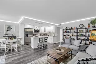 152 Dorset D, Boca Raton, FL 33434 - Photo 1