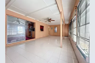 310 SE Calmoso Dr, Port Saint Lucie, FL 34983 - Photo 17