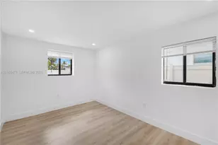 1918 Taft St, Hollywood, FL 33020 - Photo 11