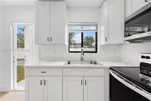 1918 Taft St, Hollywood, FL 33020 - Photo 7