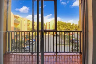 4805 NW 7th St, Miami, FL 33126 - Photo 11