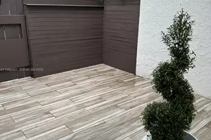 10916 SW 70th Terrace, Miami, FL 33173 - Photo 3