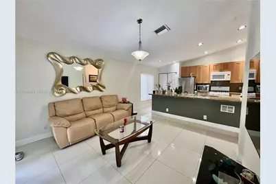 13244 NW 12th St, Pembroke Pines, FL 33028 - Photo 7