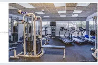 2555 Collins Ave #2006, Miami Beach, FL 33140 - Photo 23