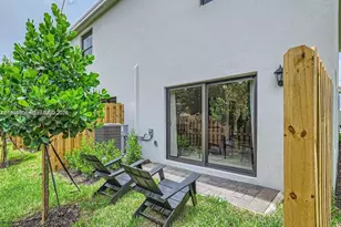 445 NE 1st Dr, Florida City, FL 33034 - Photo 9