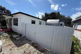 1100 NW 75th St, Miami, FL 33150 - Photo 23