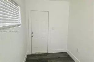 1100 NW 75th St, Miami, FL 33150 - Photo 13