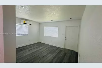 1100 NW 75th St, Miami, FL 33150 - Photo 7