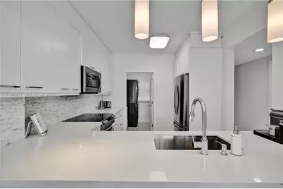 18100 N Bay Rd #508, Sunny Isles Beach, FL 33160 - Photo 5