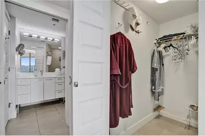 18100 N Bay Rd #508, Sunny Isles Beach, FL 33160 - Photo 21