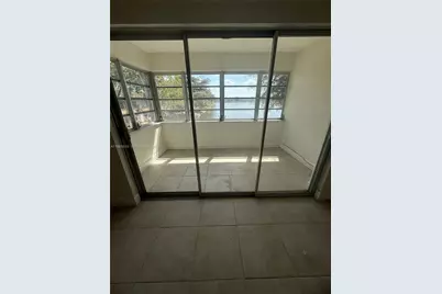 300 NE 191st St #212, Miami, FL 33179 - Photo 21