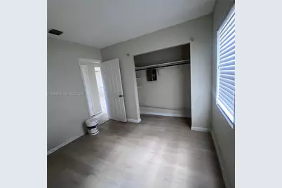 114 SW 67th Ter, Pembroke Pines, FL 33023 - Photo 7